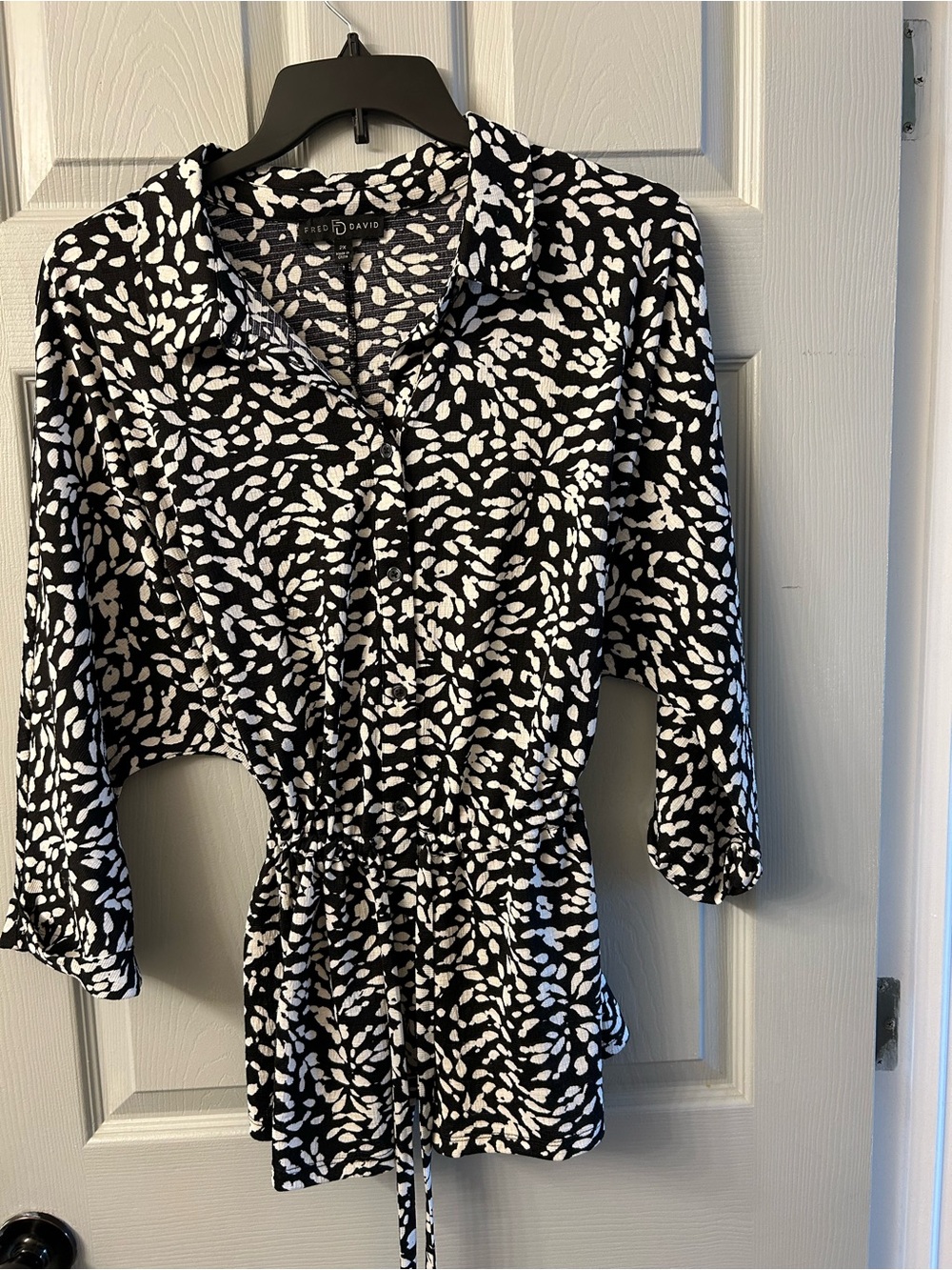 Fred David Black and White Printed Button-Front Drawstring Shirt